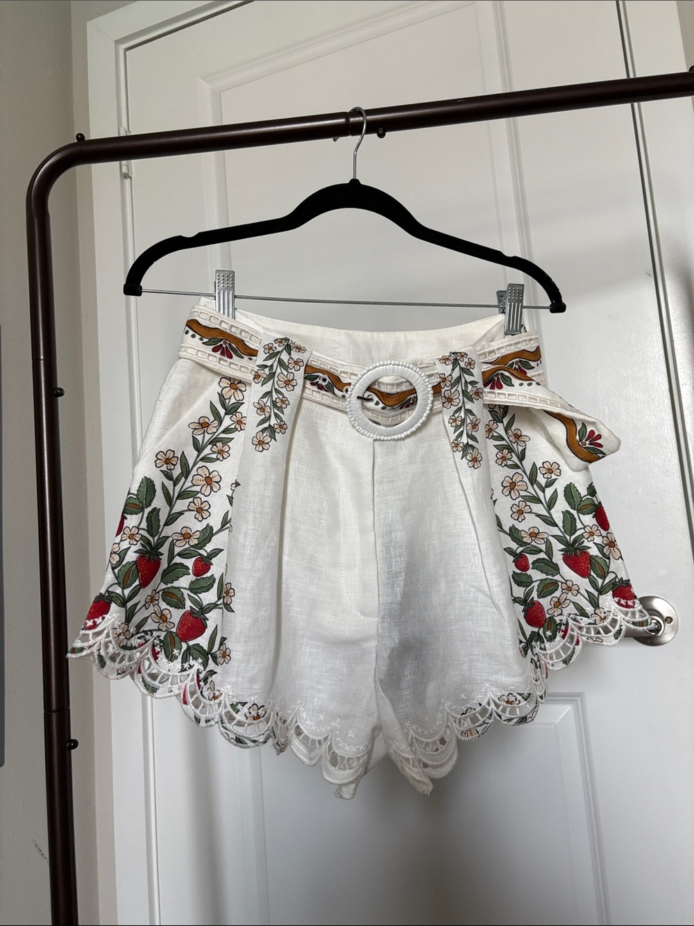 NWT Farm Rio Off-White Fruit Beauty Richelieu Running Shorts Size XS - Picture 4 of 9